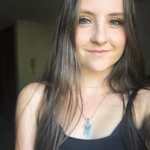 Meet your Posher, Kiana